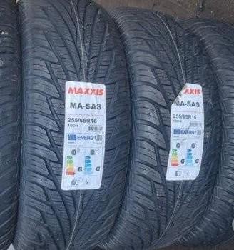 4 gomme 255 65 16 maxxis nuove