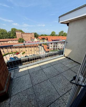 2 LOCALI A VINOVO