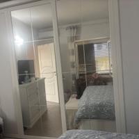 Armadio con ante scorrevoli