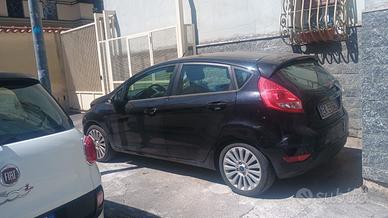 Ford Fiesta anno 2012 benzina GPL