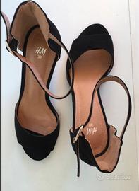 Sandali in camoscio nero H&M