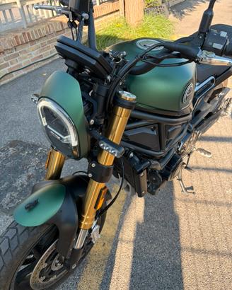 Benelli leoncino 800