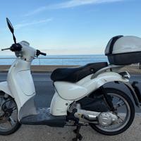 Aprilia Scarabeo 100 - 2011