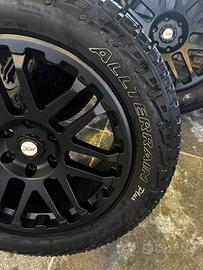 Cerchi  in lega e gomme   ford ranger  20 pollici