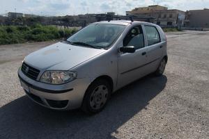 Fiat punto anno 2005 benzina-metano 