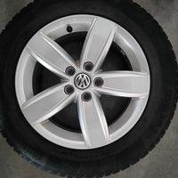 Cerchi con gomme termiche