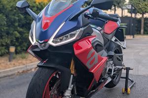 Aprilia Rs660 Lava Red