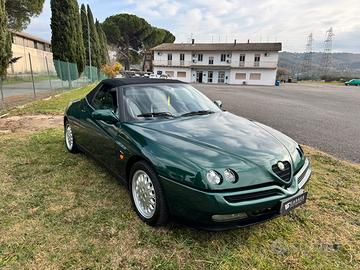 Alfa Romeo spider