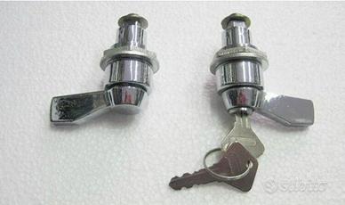 2 manette cofano posteriore bianchina