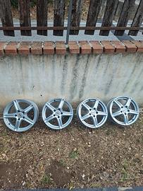 cerchi in lega 16"