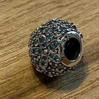 Charm Pandora Margherita Con pavè 798797C01