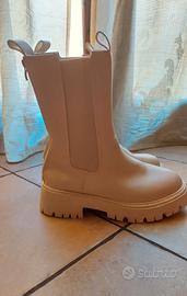 stivaletti bianchi nuovi 37