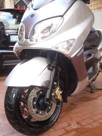 Yamaha Tmax