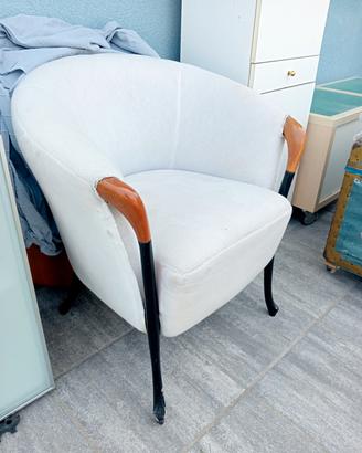 poltroncina deco' con inserti in legno massello 