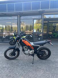 YAMAHA Tricker .