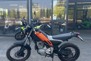 YAMAHA Tricker .