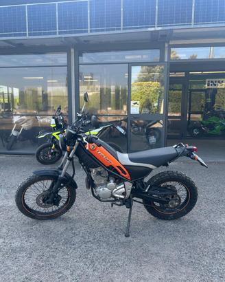 YAMAHA Tricker .