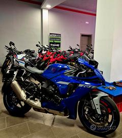 Yamaha YZF R1 2023 KM 4500