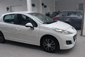 Peugeot 207 1.4 Diesel anche neopatentati 