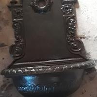 fontana a parete in ghisa