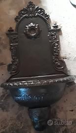 fontana a parete in ghisa