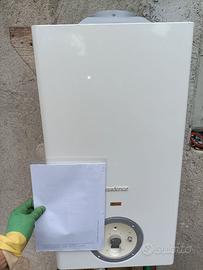 Caldaia Riello Residence ki camera aperta