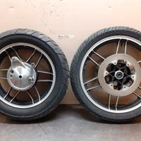 Ruota anteriore e posteriore Honda CB 650 Nighthaw