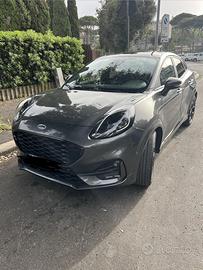 Ford Puma St-line X con parking pack e tettino