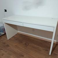 Scrivania bianca Ikea 