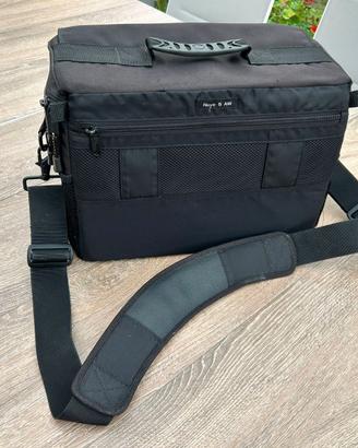 Borsa fotografica Lowepro Nova 5 AW