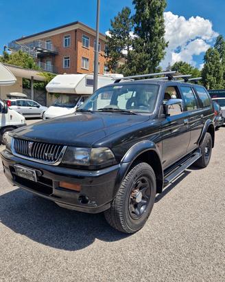 Mitsubishi Pajero Sport 3.0i V6 24V - 4x4