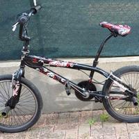 Bicicletta BMX