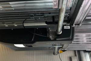 Porta basculante garage motorizzata