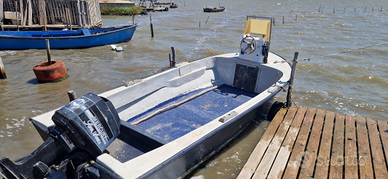 Barca di 5 metri con motore 25 mercury tutt