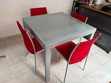 Tavolo in vetro 90x90 alluminio allungabile