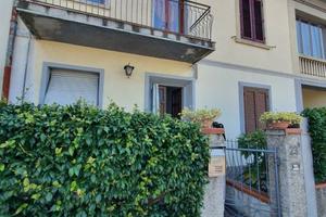 Casa indipendente di 150 m² con 4 locali a Calenza