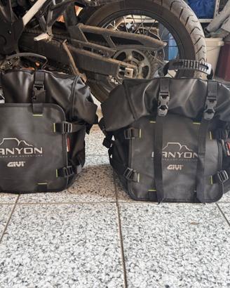 Borse Canyon Givi + Telaietti Monokey