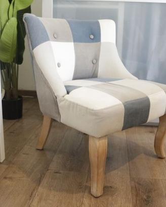 Poltroncina arredo per camera da letto