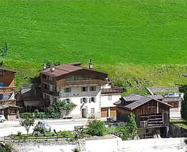 Appartamento sottoguda marmolada cortina