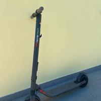 Monopattino elettrico nineboot