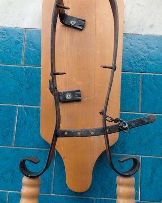 Taglia Prosciutto a Morsa Vintage – Legno e Ferro