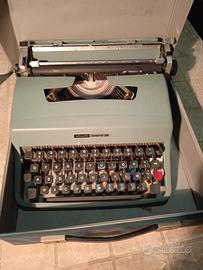 macchina da scrivere Olivetti 32