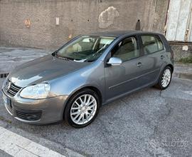 Volkswagen Golf 5 gt