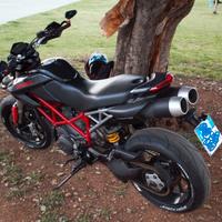 Hypermotard 796