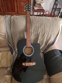 Chitarra acustica amplificata  Squire/Fender 