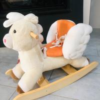 Cavallo a dondolo Pegaso della Trudi
