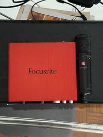 Focusite Scarlett 2i2 + SE2200