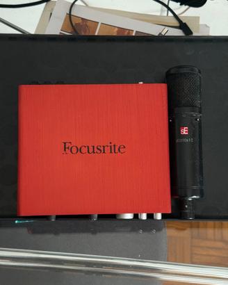 Focusite Scarlett 2i2 + SE2200