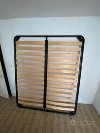Letto matrimoniale con rete a doghe