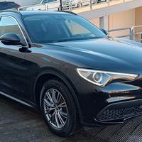 Alfa Romeo Stelvio 2.2 Turbodiesel 190 CV AT8 RWD 